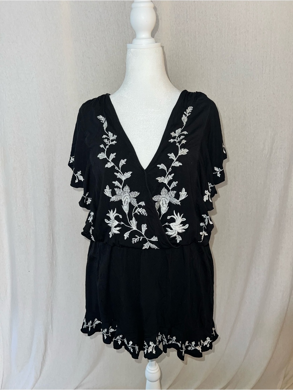 American Eagle Outfitters Black Romper with White Floral Embroidery
